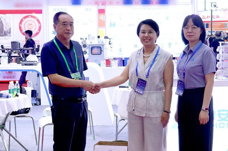 【MICONEX 2025】展會第二天，精彩不斷！